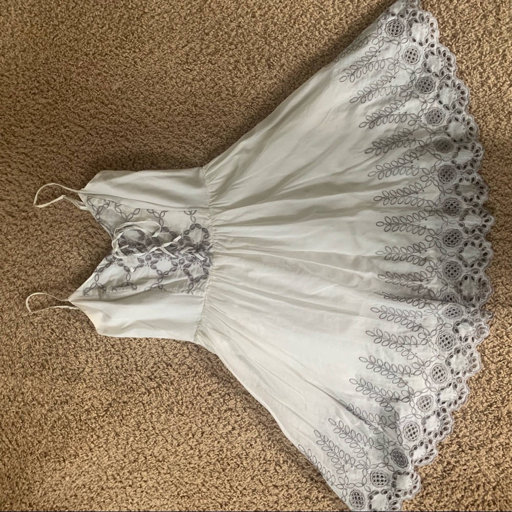 New! Guess white dress